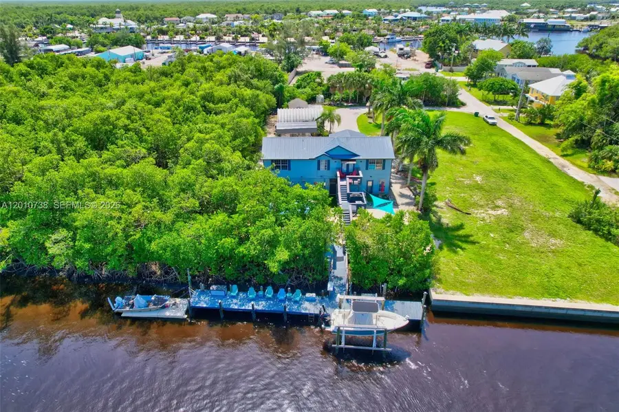 936 Panther Creek Ln, Everglades, FL 34114 - #2