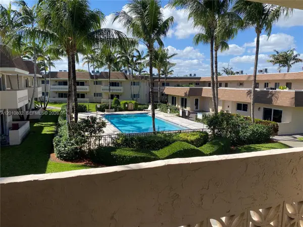 14500 SW 88th Ave #222, Palmetto Bay, FL 33176