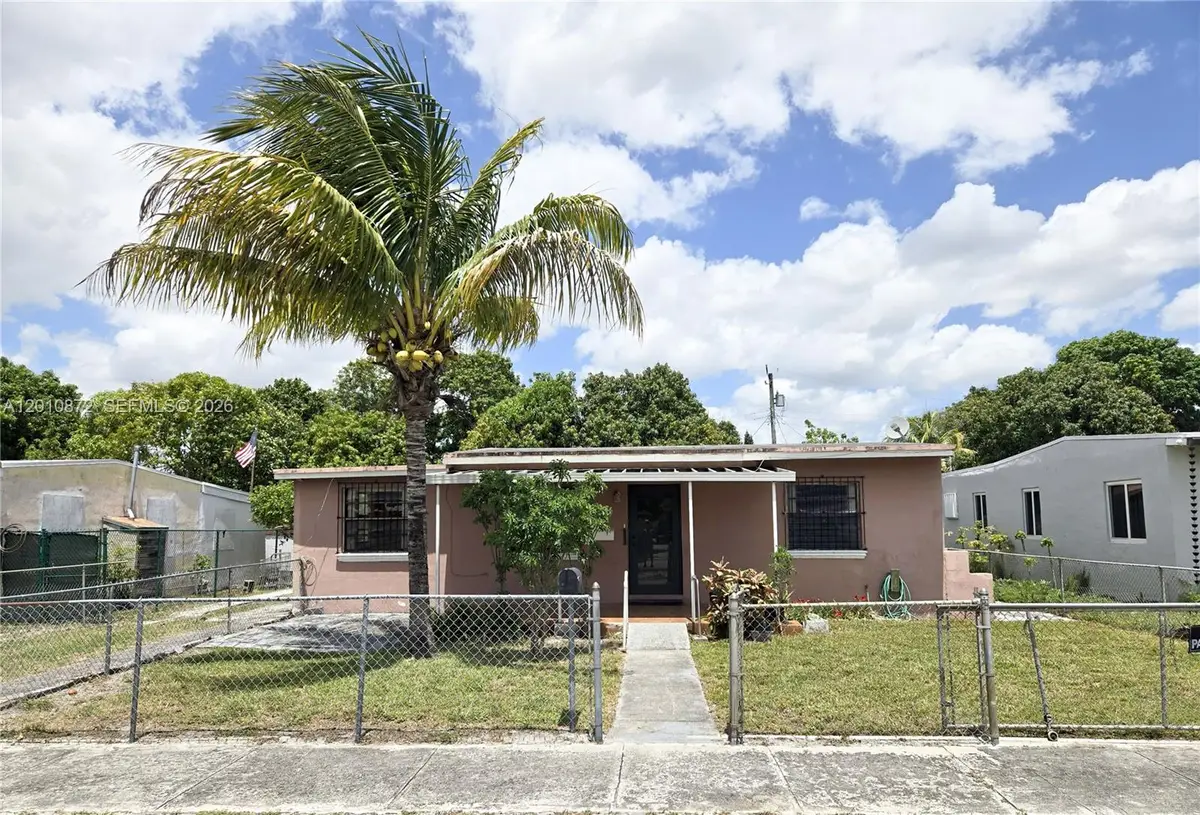 1051 E 18th St, Hialeah, FL 33013 - #1