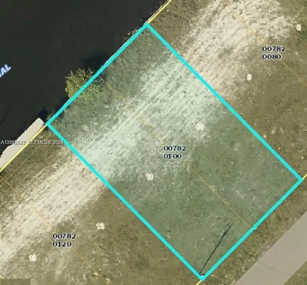 1020 SE 13th Ave, Cape Coral, FL 33990