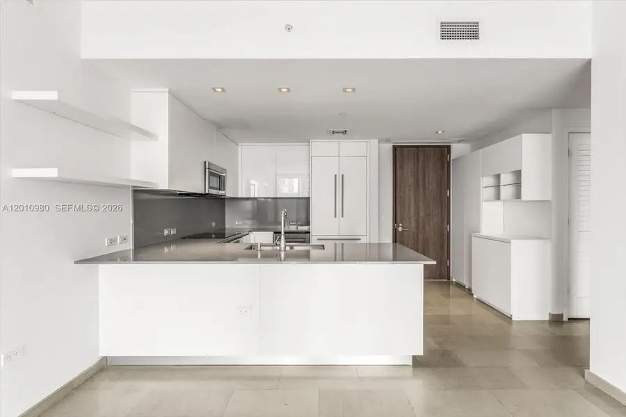 68 SE 6th St #2304, Miami, FL 33131 - #3