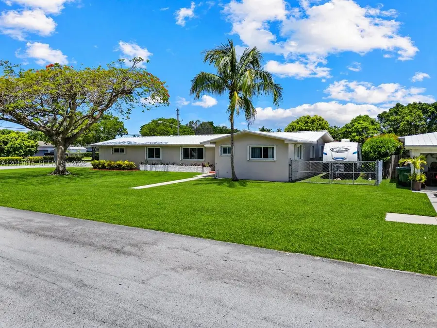 81 NW 18th St, Homestead, FL 33030 - #3