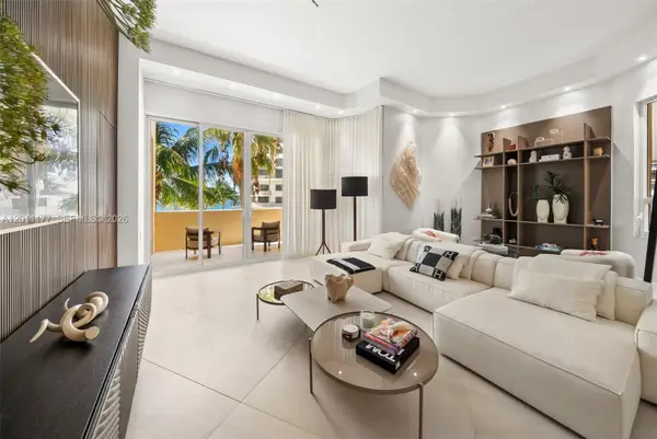 808 Brickell Key Dr #408, Miami, FL 33131