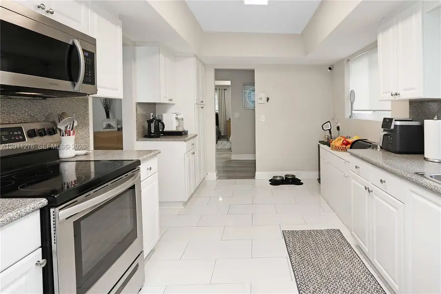 1333 Tyler St, Hollywood, FL 33019 - #3
