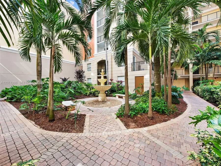 17100 N Bay Rd #1614, Sunny Isles Beach, FL 33160 - #2