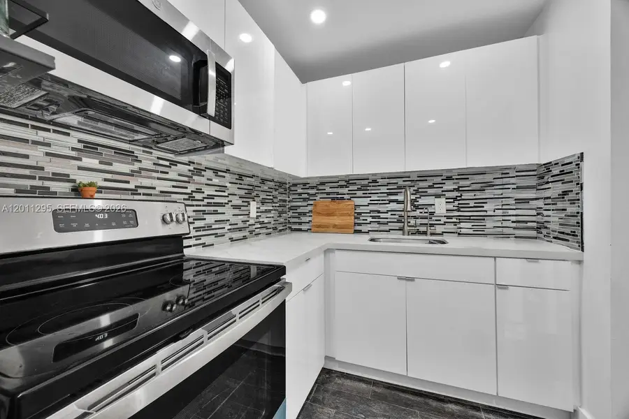 1051 SW 1st St #401, Miami, FL 33130 - #3