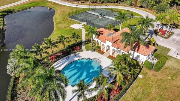 265 SE Via Sangro, Port St Lucie, FL 34952