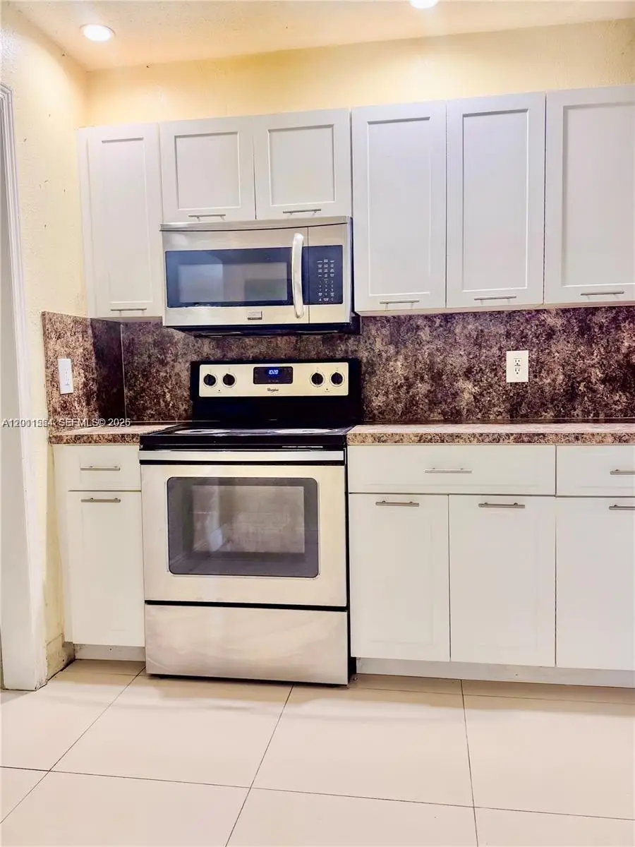 906 SW 74th Ave, North Lauderdale, FL 33068 - #3