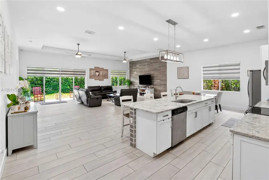 Address Withheld By Seller, Miami, FL 33187 - #2