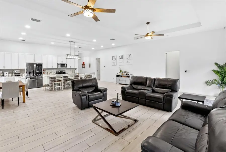Address Withheld By Seller, Miami, FL 33187 - #3