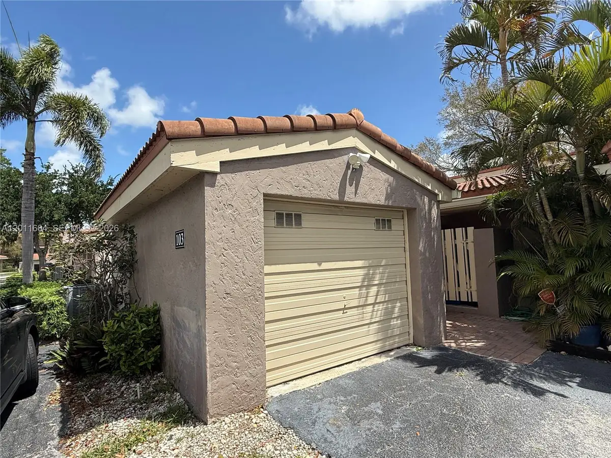 103 Tweedbrook Ln #101, Hollywood, FL 33021 - #1