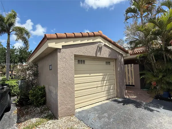 103 Tweedbrook Ln #101, Hollywood, FL 33021