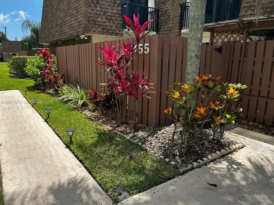 5455 NW 59th Pl, Tamarac, FL 33319 - #2