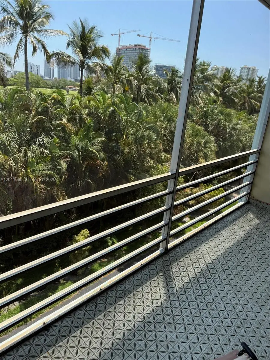 700 NE 14th Ave #409, Hallandale Beach, FL 33009 - #3
