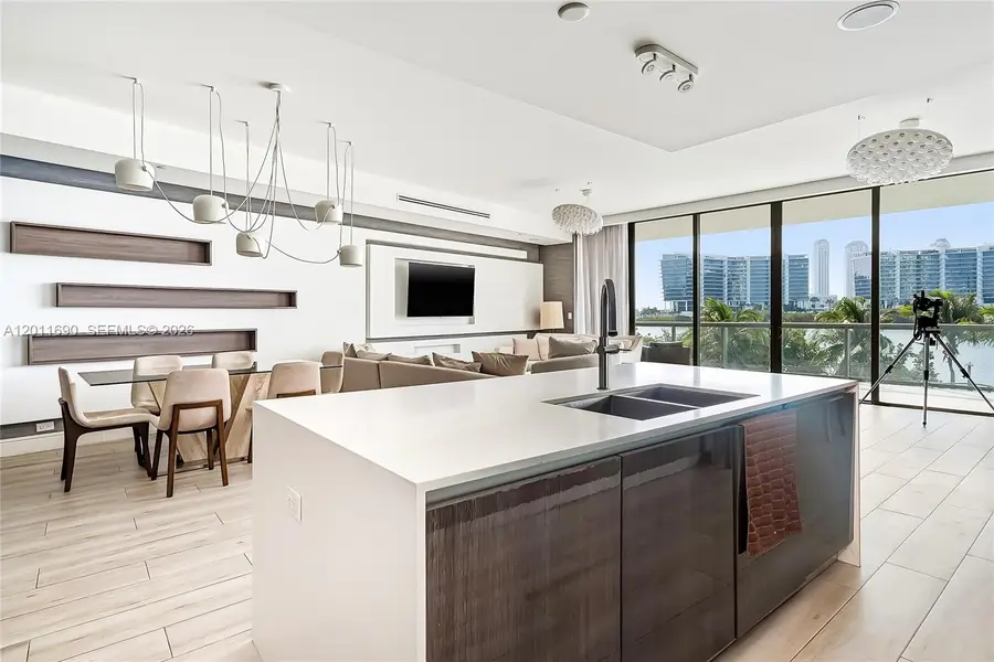 3300 NE 188th St #216, Aventura, FL 33180 - #3