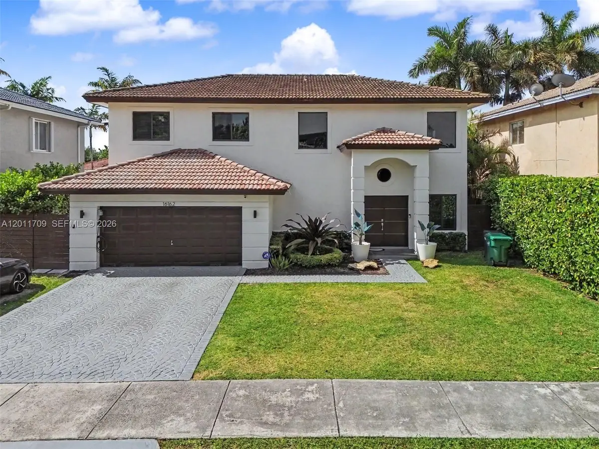 16162 SW 143rd St, Miami, FL 33196 - #1