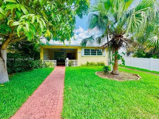 1551 Tyler St, Hollywood, FL 33020 - #1