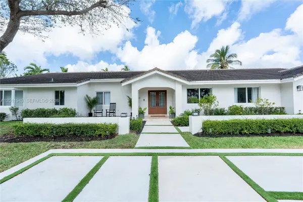 10461 SW 121st St, Miami, FL 33176