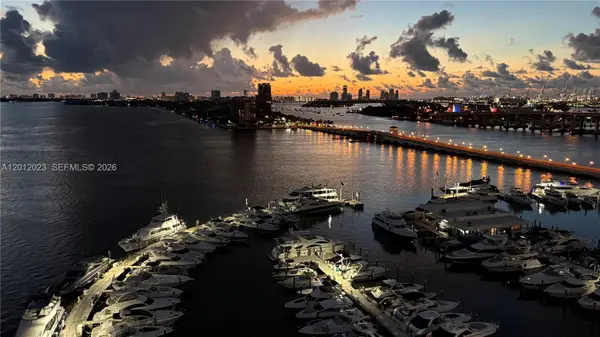 1717 N Bayshore Dr #A-1734, Miami, FL 33132