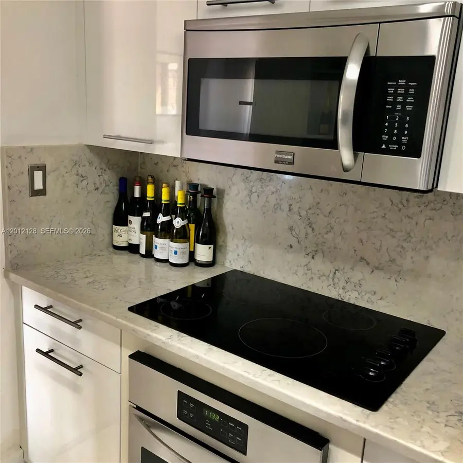 90 Alton Rd #307, Miami Beach, FL 33139 - #3