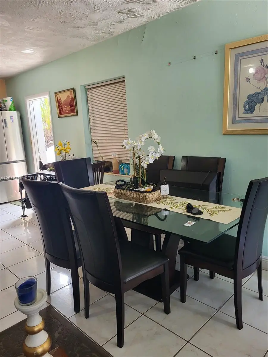 1886 NW 51st St, Miami, FL 33142 - #2