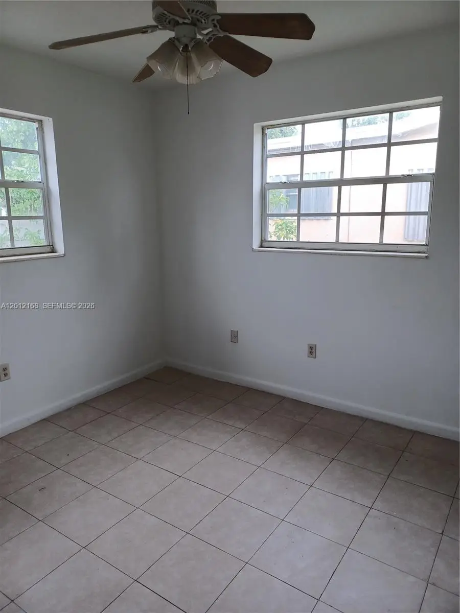 2330 Kingston Dr, Miramar, FL 33023 - #3