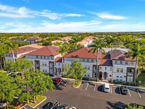 4351 SW 160th Ave #104, Miramar, FL 33027