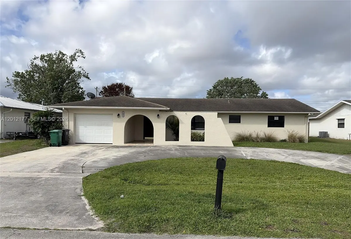 440 SE Skipper Ln, Port Saint Lucie, FL 34983 - #1