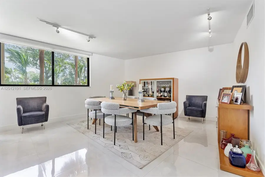 20341 W Country Club Dr #TH-11, Aventura, FL 33180 - #3