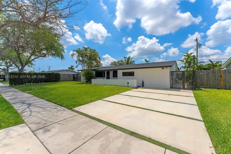 9250 SW 44th St, Miami, FL 33165 - #3