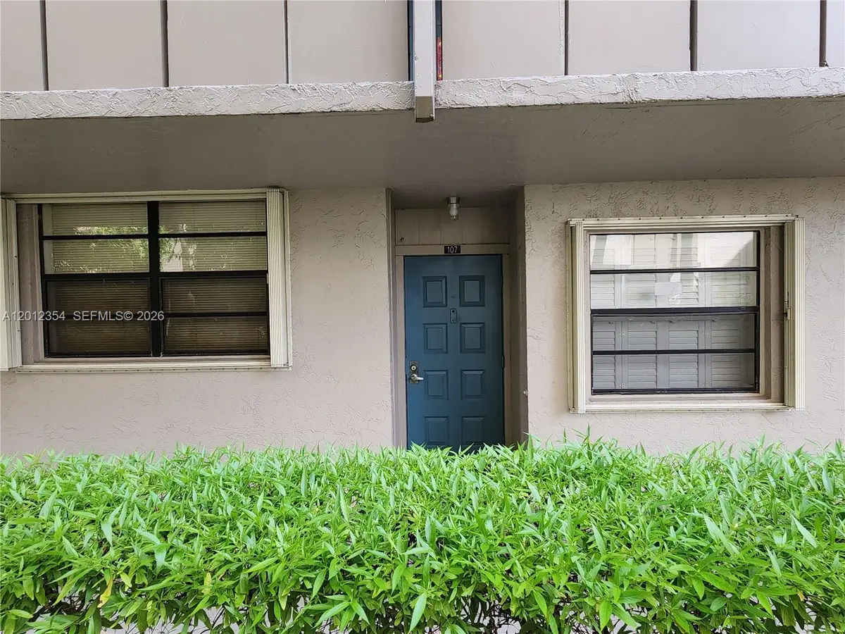900 Colony Point Cir #107, Pembroke Pines, FL 33026 - #1