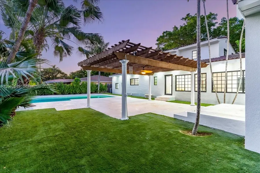 1426 Robbia Ave, Coral Gables, FL 33146 - #2