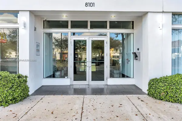 8101 Biscayne Blvd #R-410, Miami, FL 33138