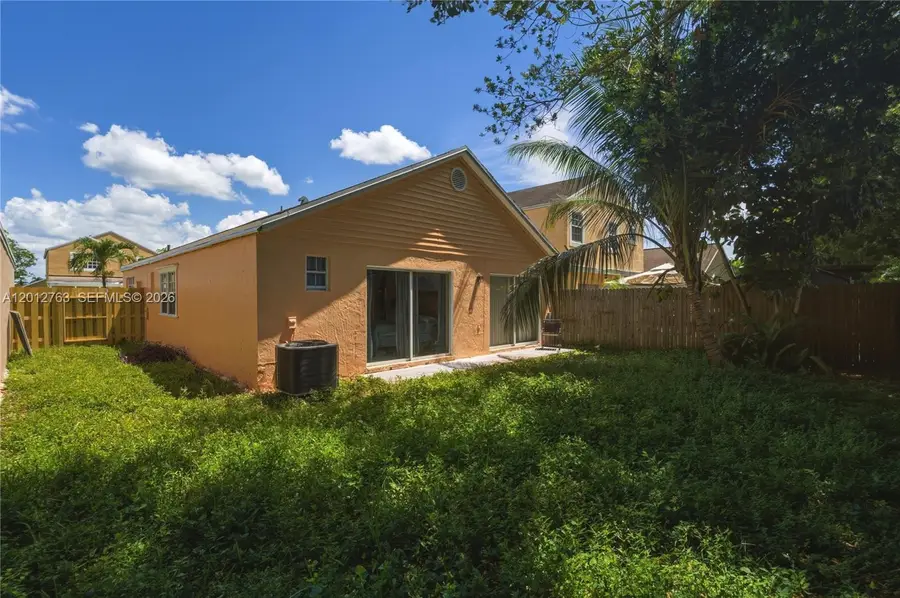 9992 Periwinkle St, Miramar, FL 33025 - #3