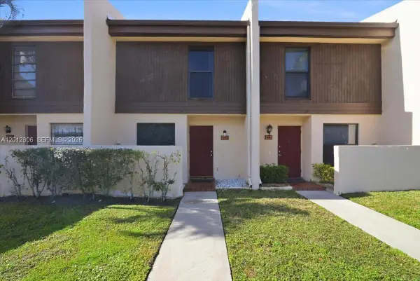1270 NW 99th Ave #60, Pembroke Pines, FL 33024