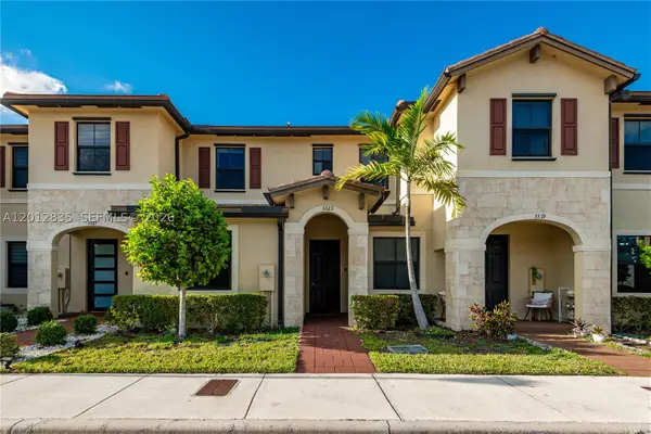3323 W 106th Ter, Hialeah, FL 33018