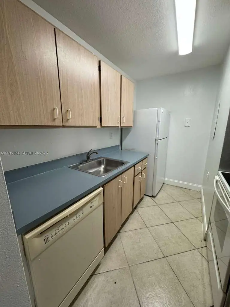 1201 Lake Victoria Dr #V, West Palm Beach, FL 33411 - #2