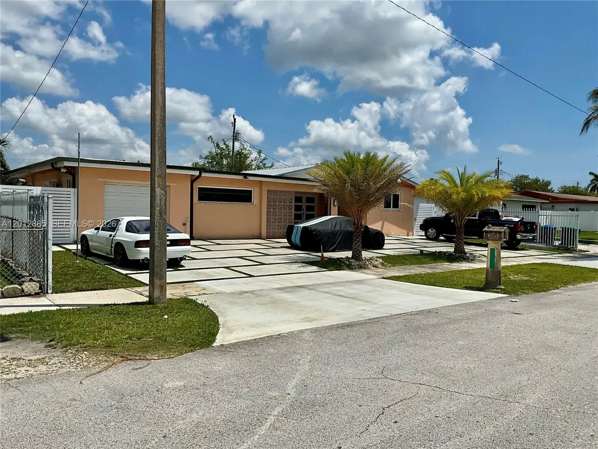 11251 SW 181st St, Miami, FL 33157 - #1