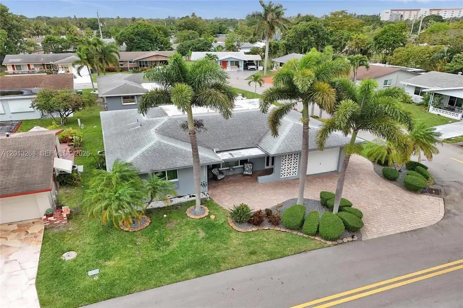 4722 NW 44th Ct, Tamarac, FL 33319 - #2