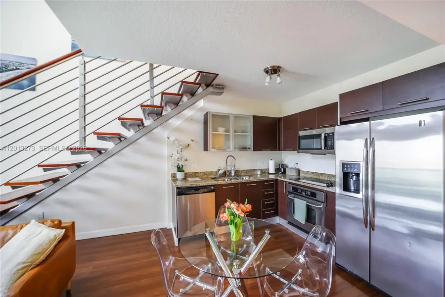 41 SE 5th St #1003, Miami, FL 33131 - #2