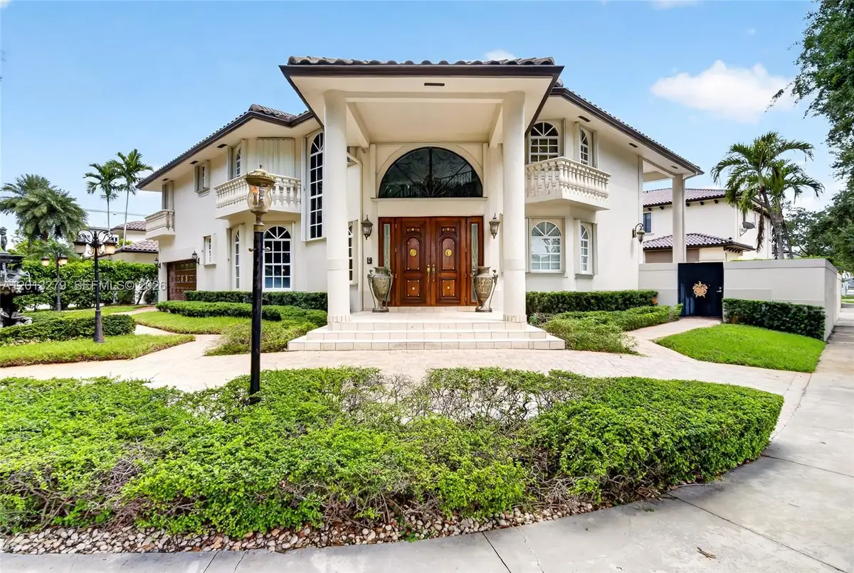 8560 NW 164th St, Miami Lakes, FL 33016 - #1