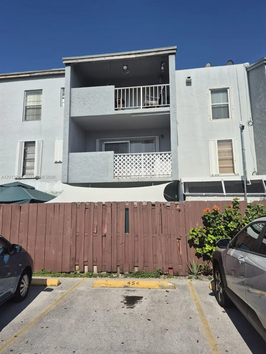 1735 W 60th St #M329, Hialeah, FL 33012 - #1