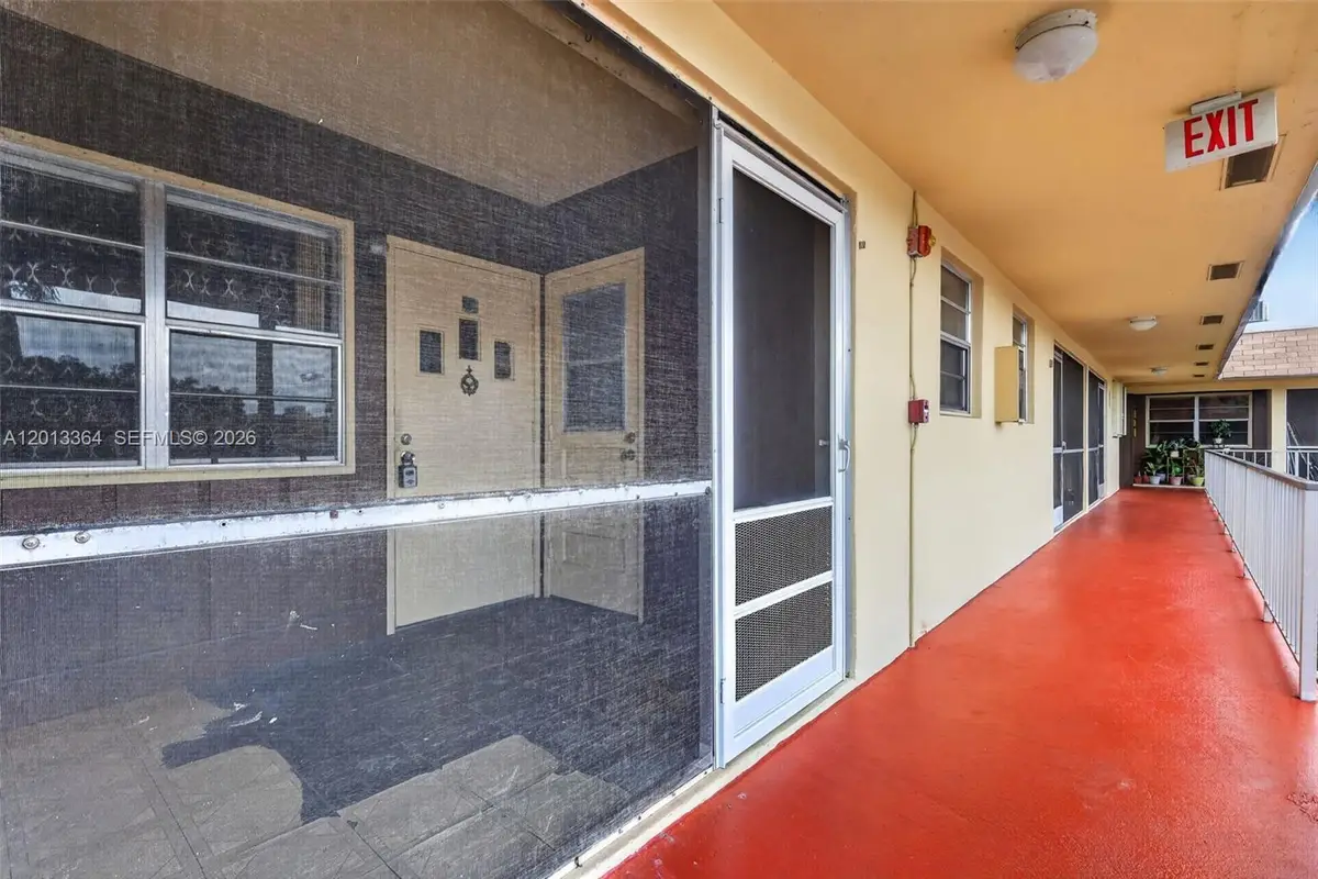 2040 NW 81st Ave #122, Pembroke Pines, FL 33024 - #1