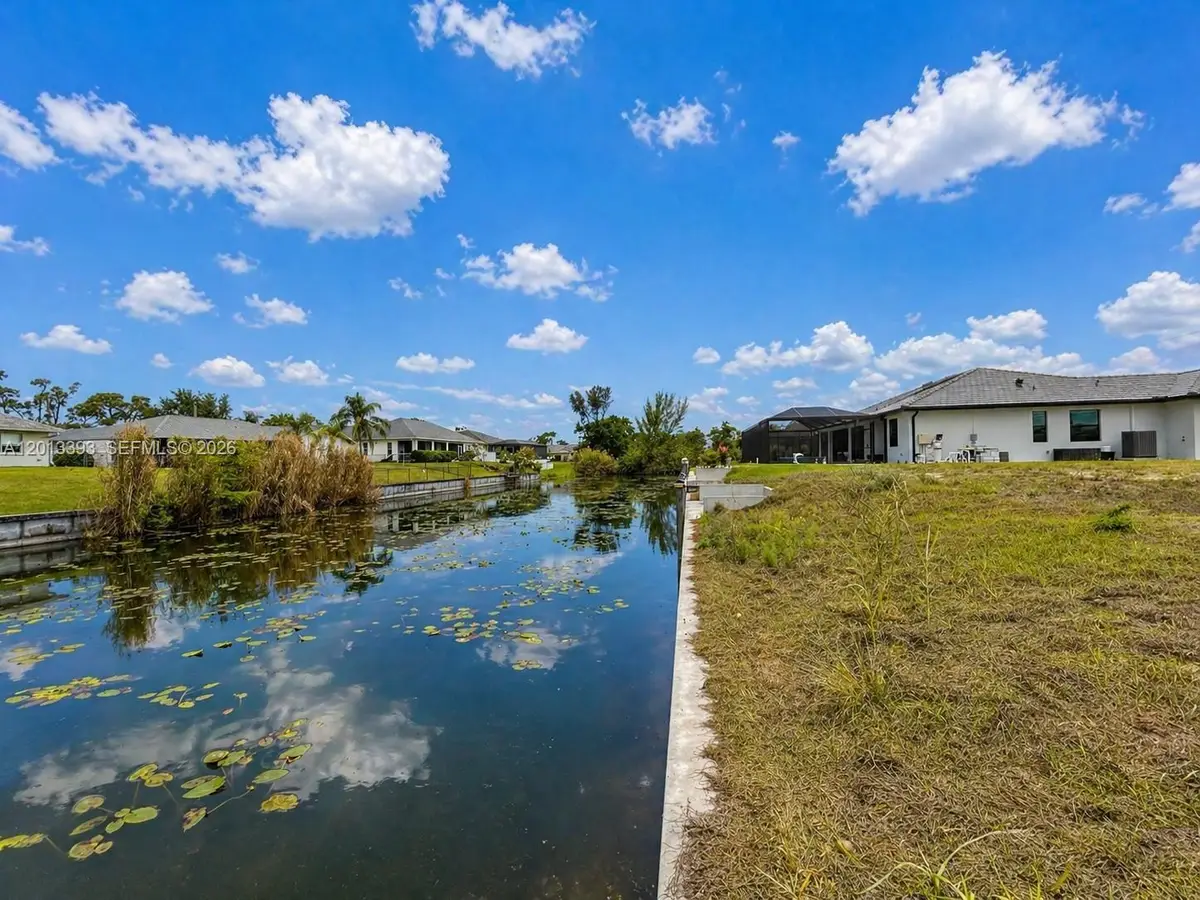 1014 SW 18th St, Cape Coral, FL 33991 - #1