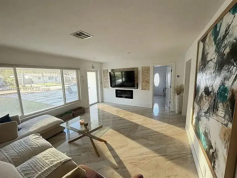 1823 SW 29th St, Fort Lauderdale, FL 33315 - #2