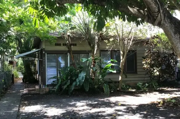 2430 SW 25th Ter, Miami, FL 33133