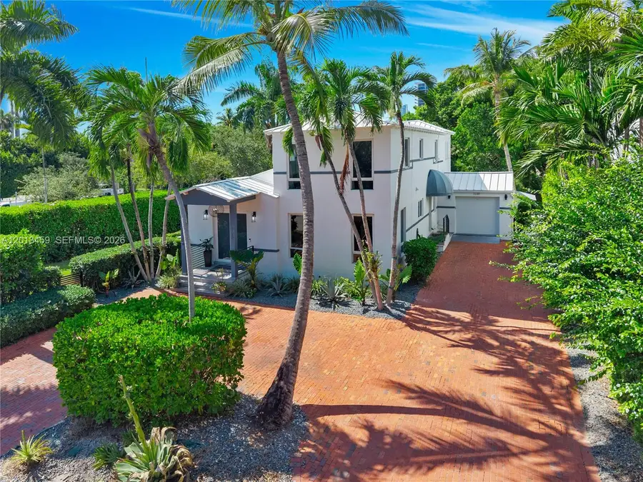 1281 S Venetian Way, Miami, FL 33139 - #2