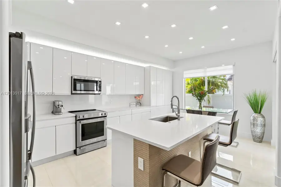 3188 NE 211th Ter, Aventura, FL 33180 - #3