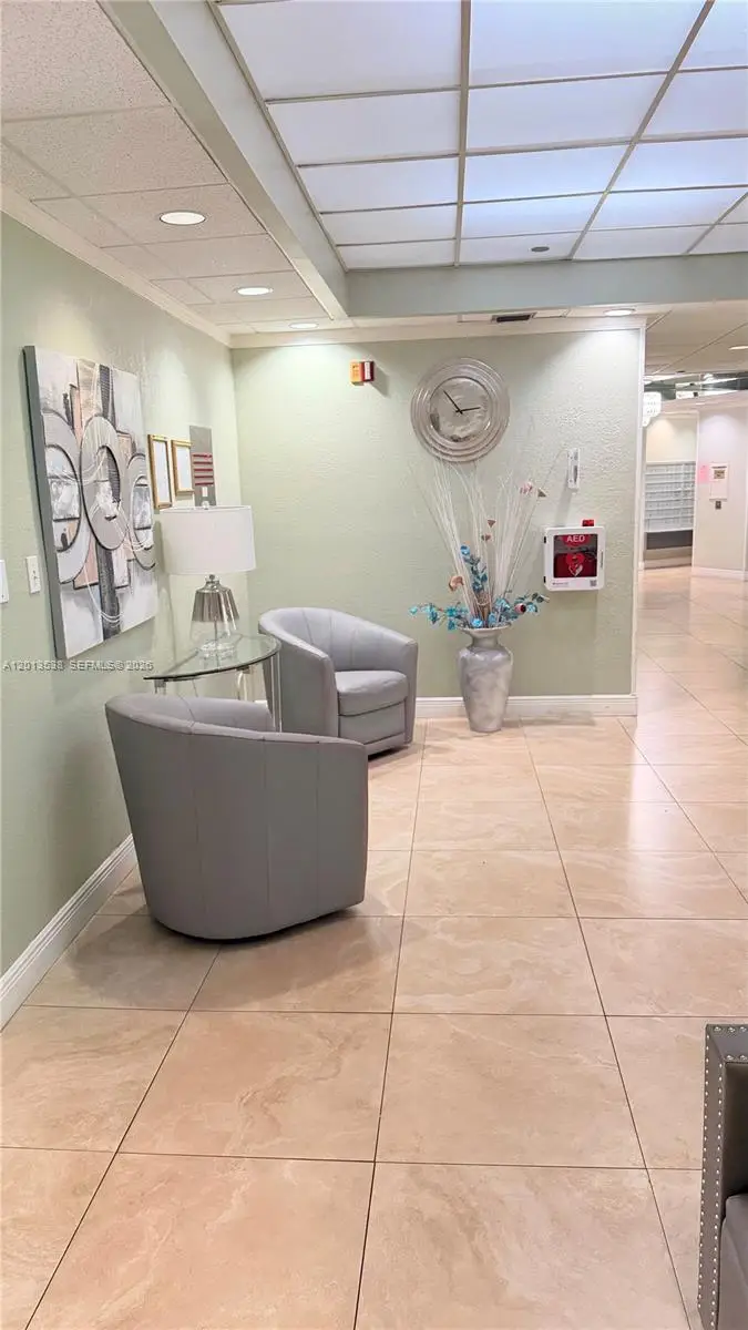 900 Saint Charles Pl #520, Pembroke Pines, FL 33026 - #3