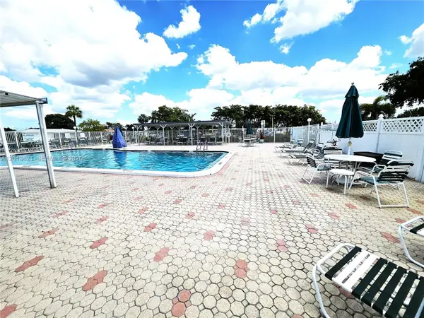 1040 NW 73rd Ter, Margate, FL 33063